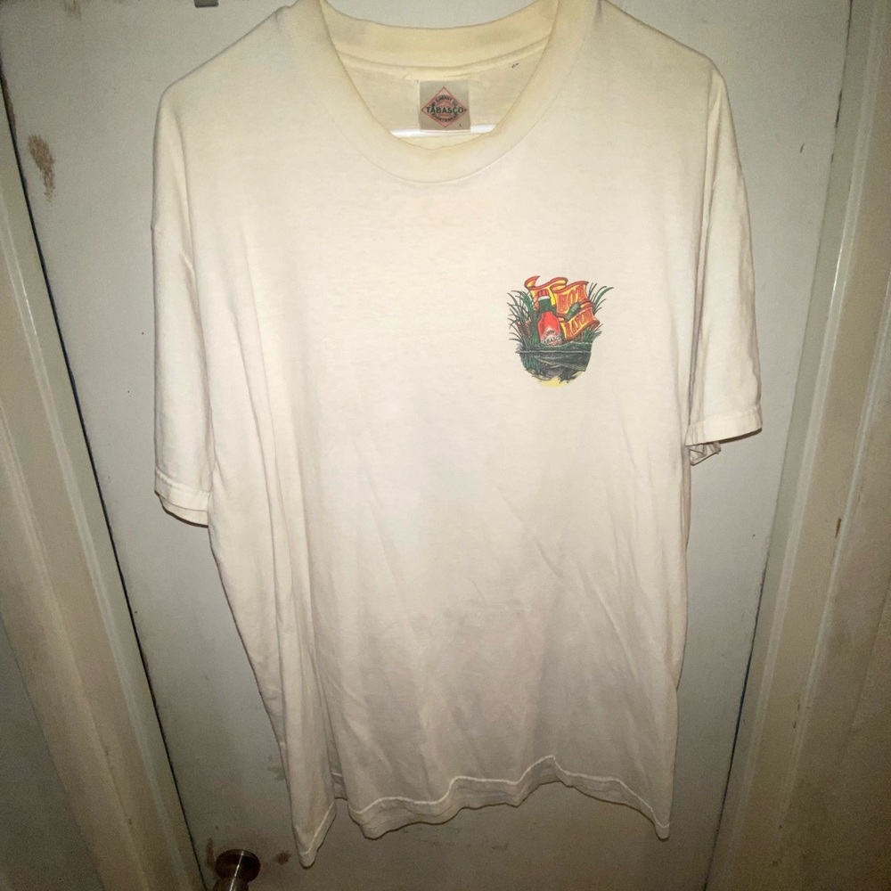 VINTAGE TABASACO SHIRT, condition as seen in pics, lmk if you have any questions